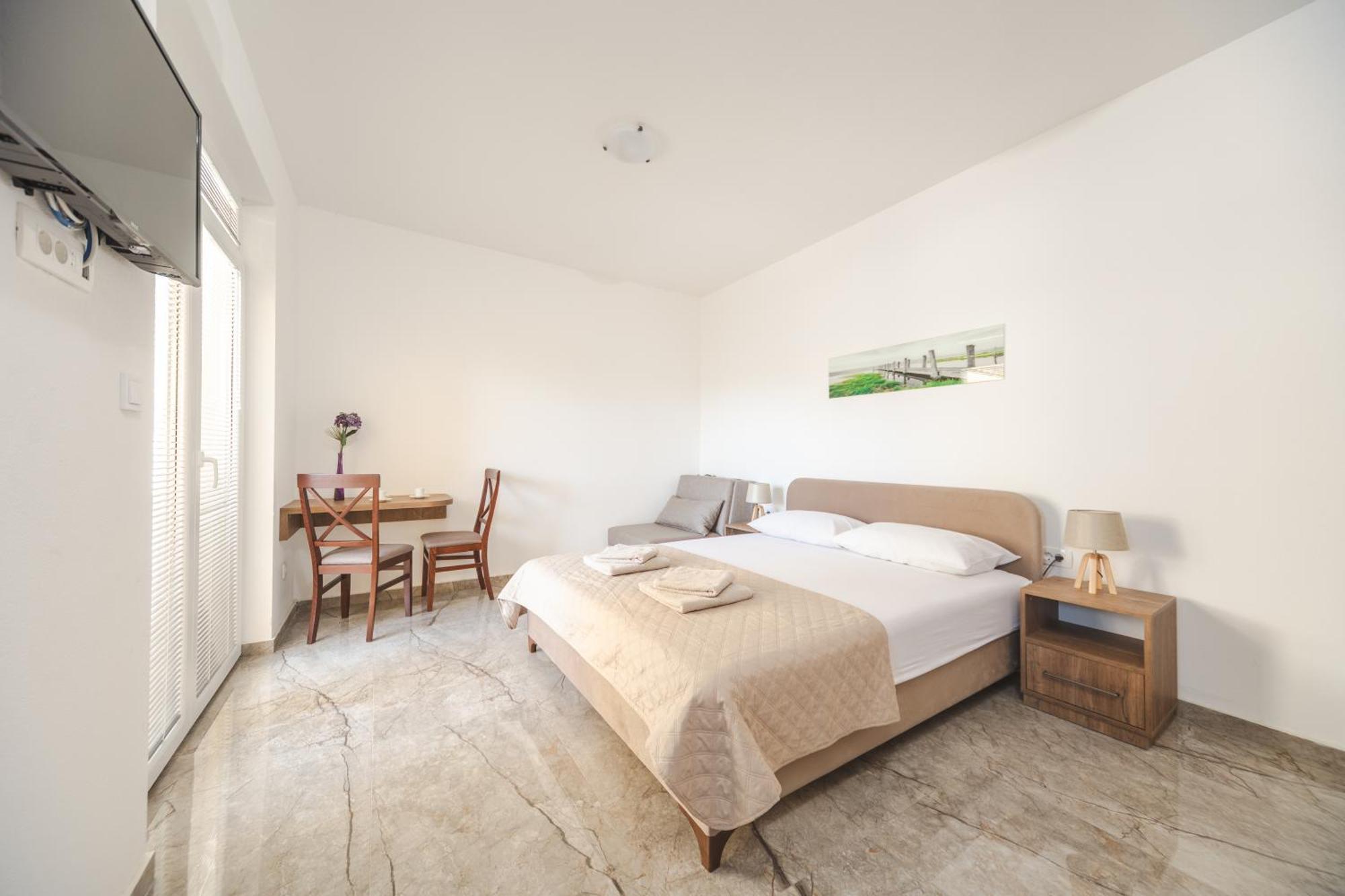 Apartmani Agape Petrovac Exteriör bild