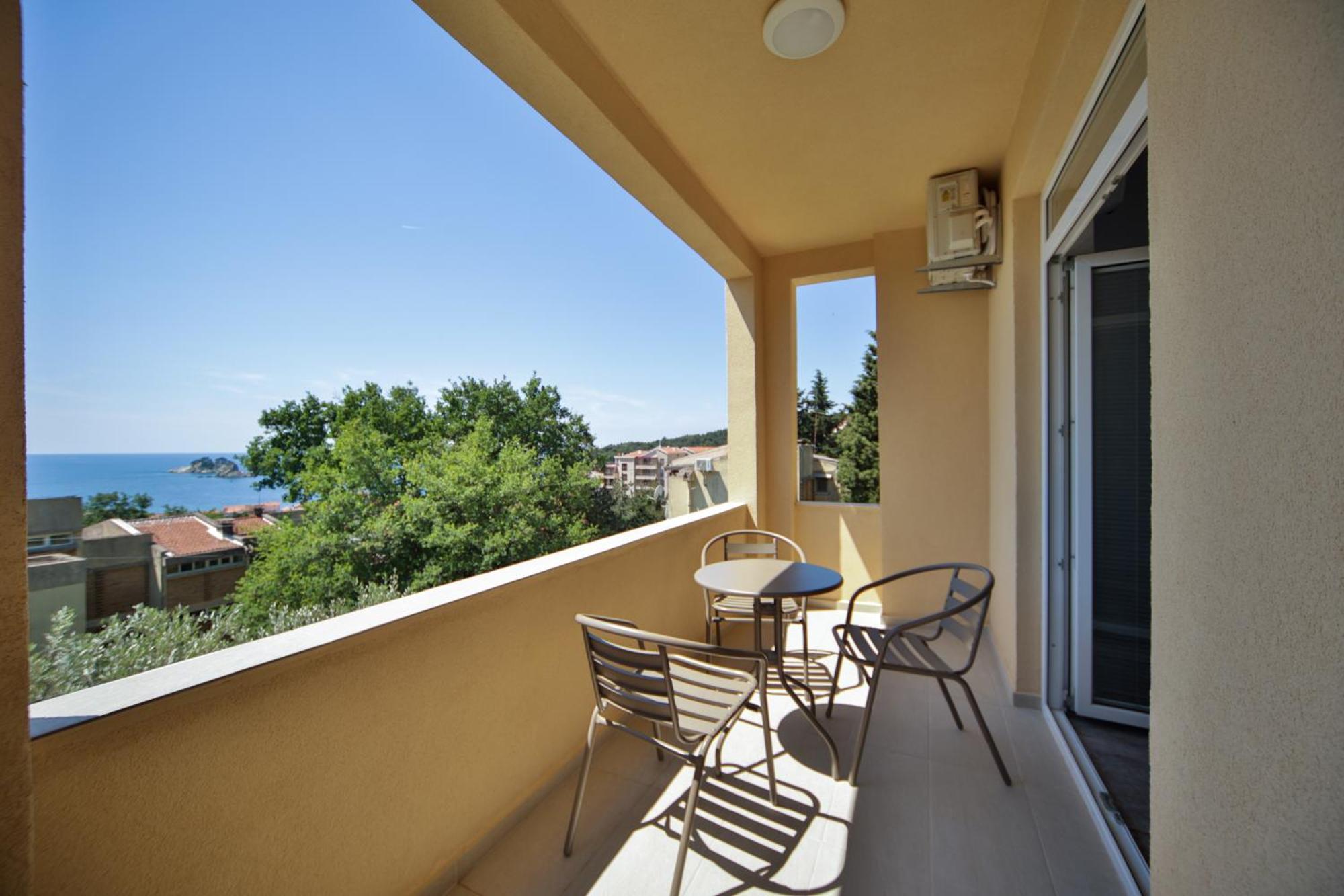 Apartmani Agape Petrovac Exteriör bild