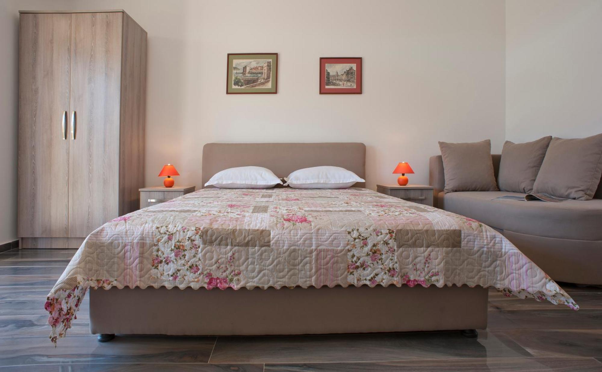 Apartmani Agape Petrovac Exteriör bild