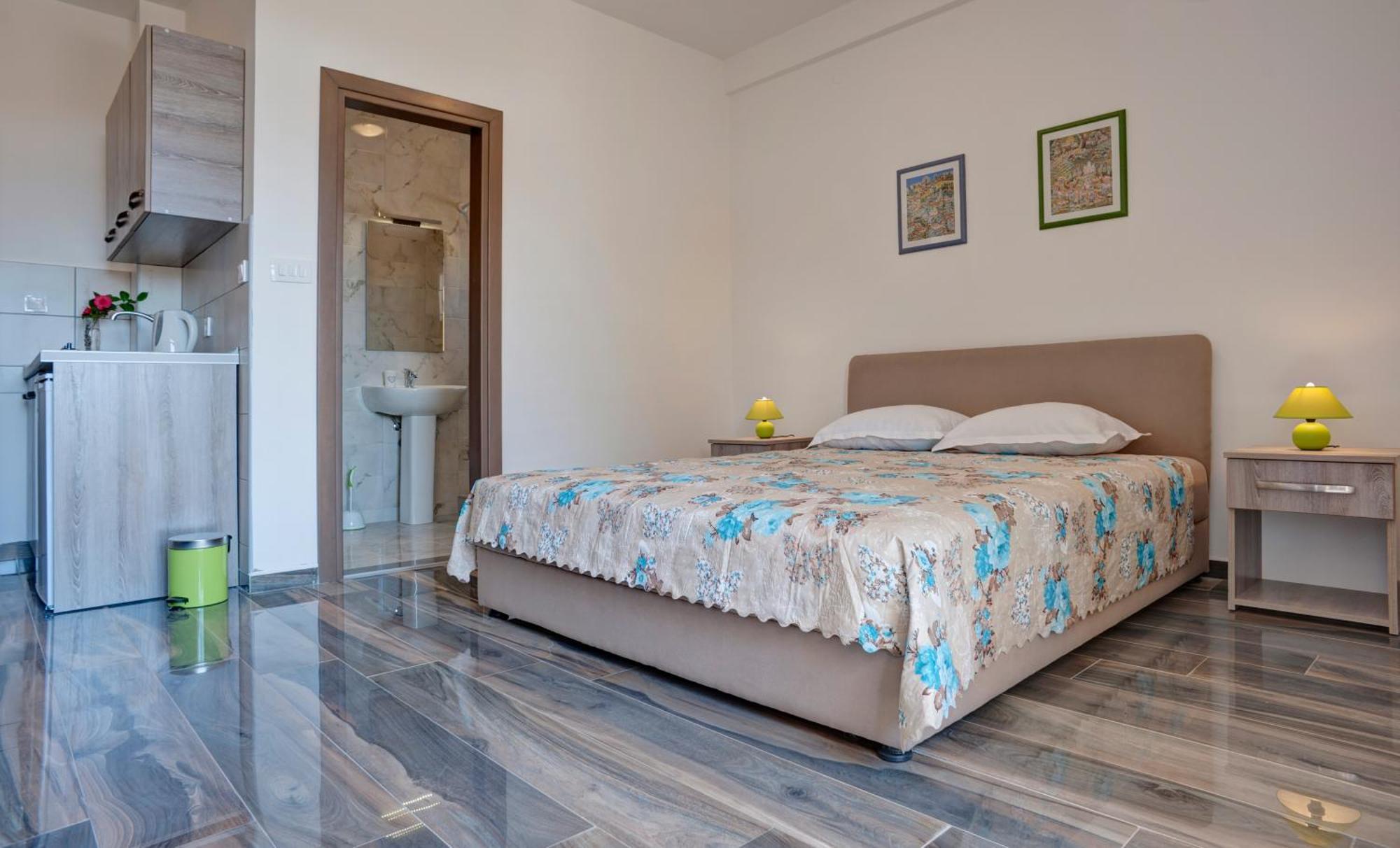 Apartmani Agape Petrovac Exteriör bild