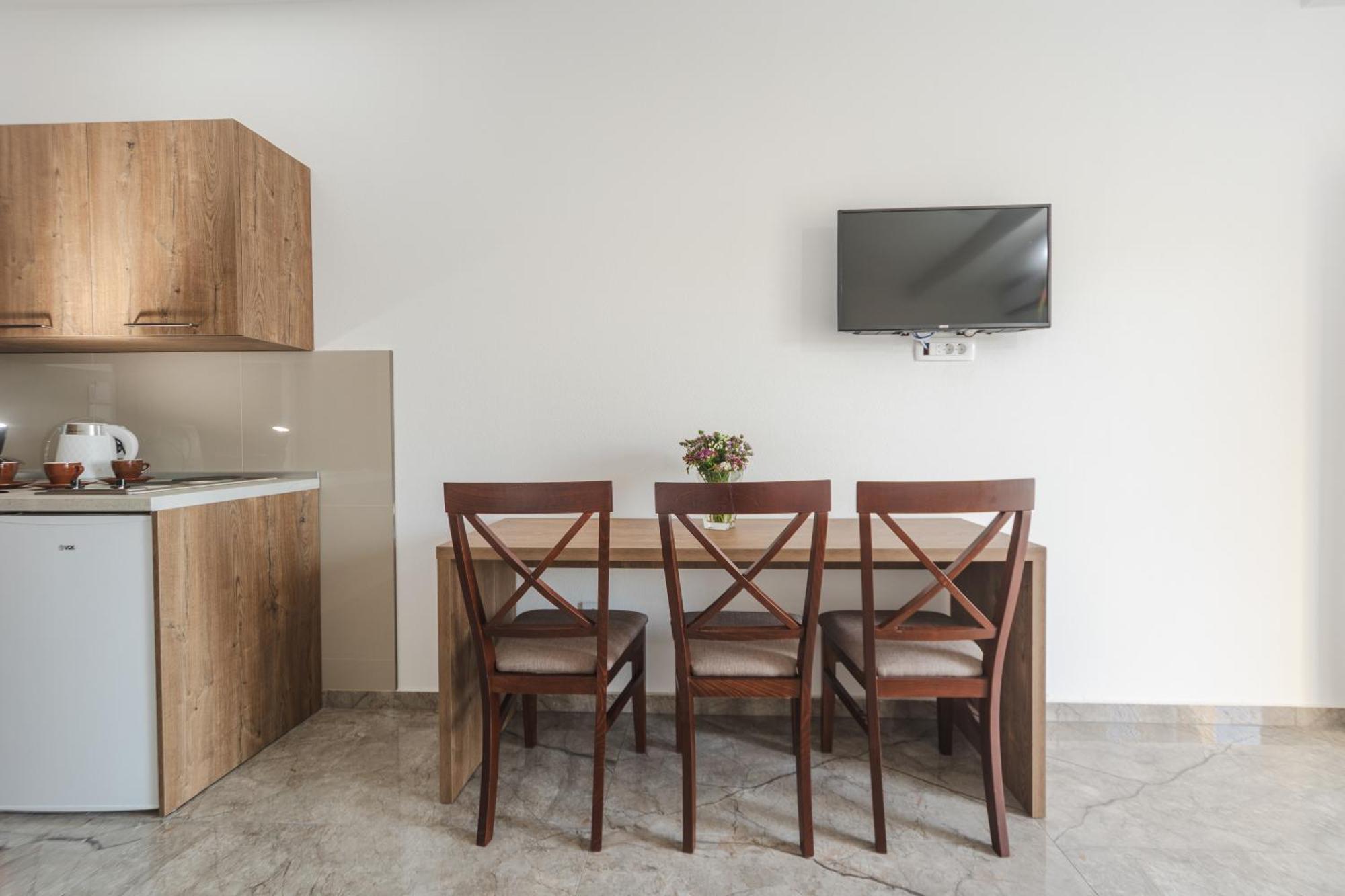 Apartmani Agape Petrovac Exteriör bild