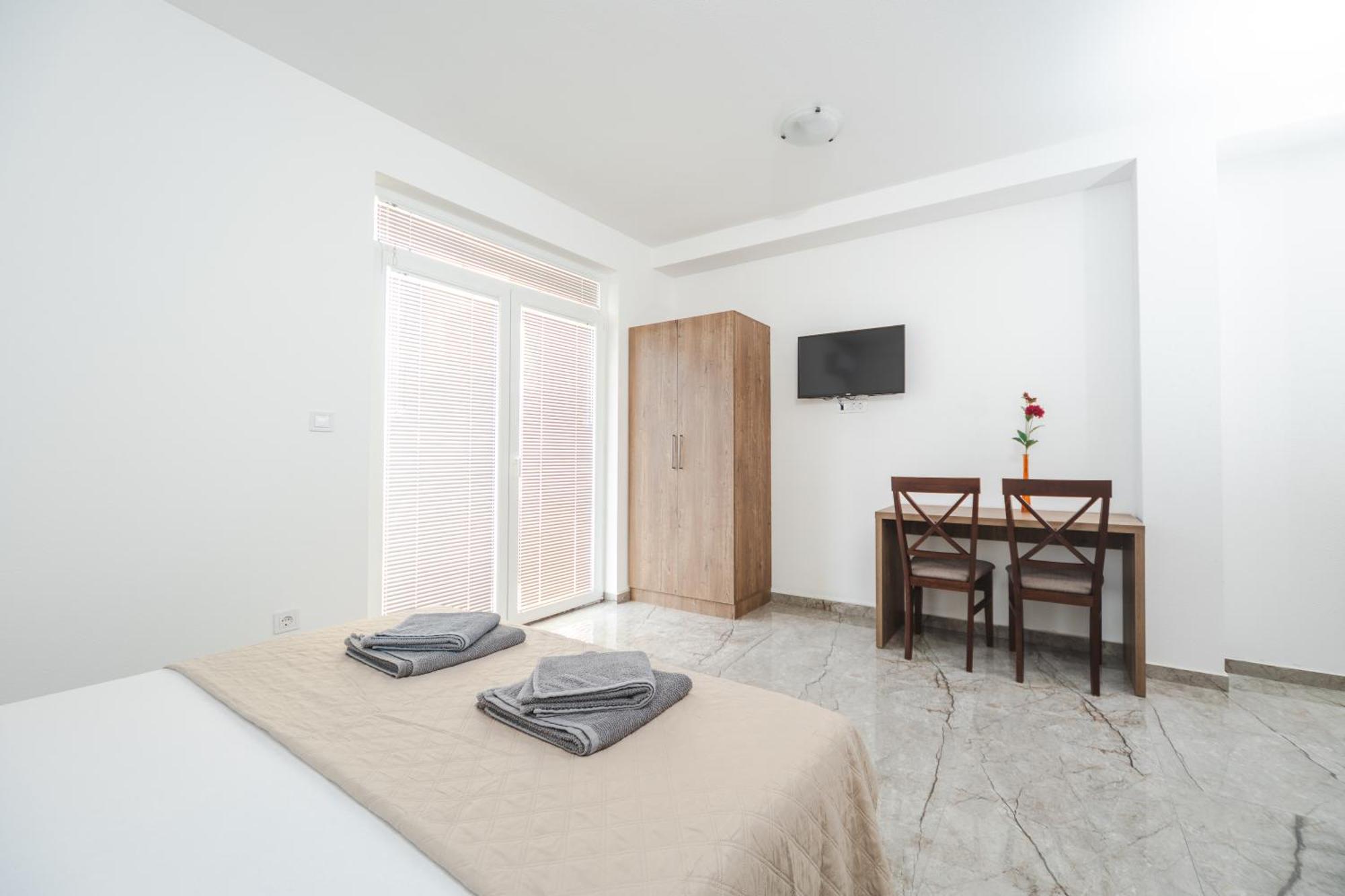 Apartmani Agape Petrovac Exteriör bild